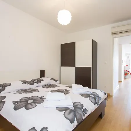 Apartment Arijana Free Private Garage And Sea View