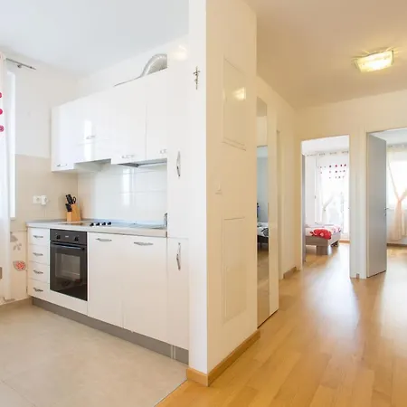 Arijana Free Private Garage Apartmán Split