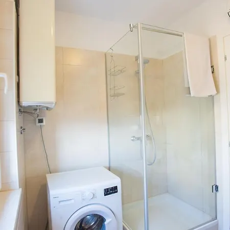 Daire Arijana Free Private Garage